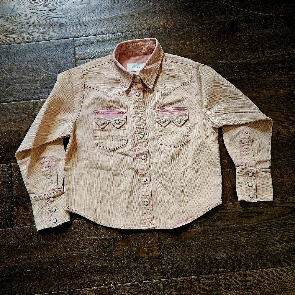The great The Howdy shirt small